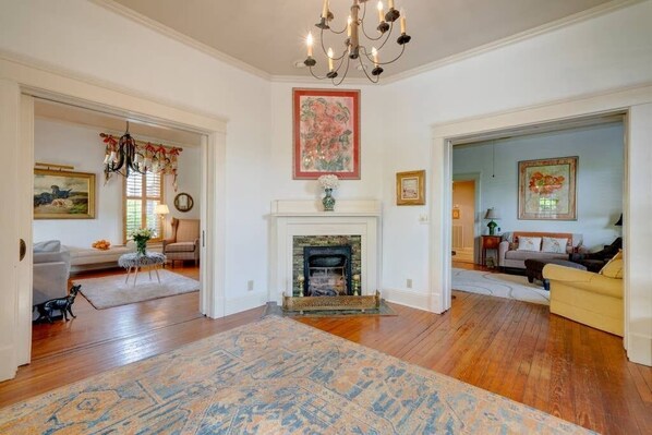 Front foyer entrance
