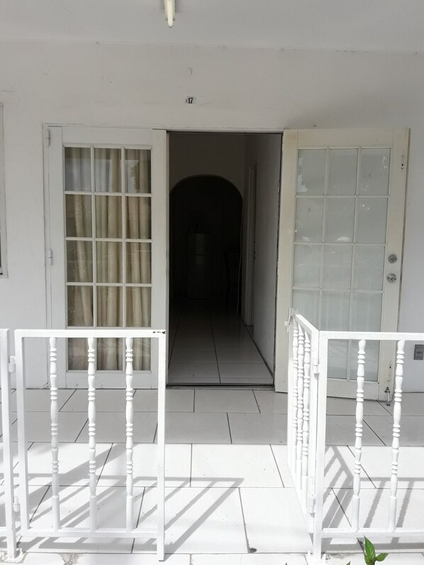 Welcome, entrance to Curacao vacation homes A