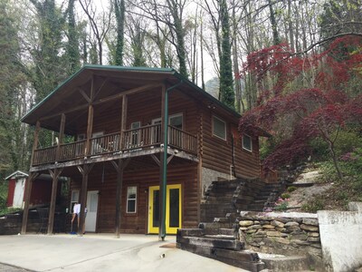 Front door neighbor of CHIMNEY ROCK-lower unit