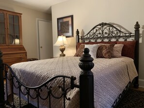 Queen Bedroom