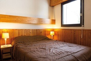 There is a comfy Double bed.