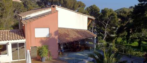 Vue des terrasse coté piscine