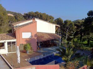 Vue des terrasse coté piscine
