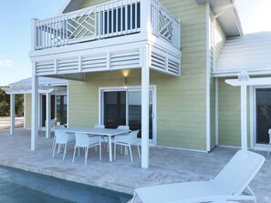 Welcome to Coral Point, a brand new (2019) oceanfront villa with pool on the Caribbean Sea.