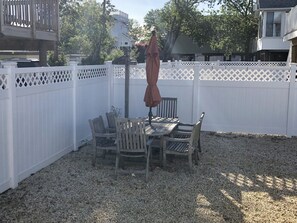 Outdoor dining