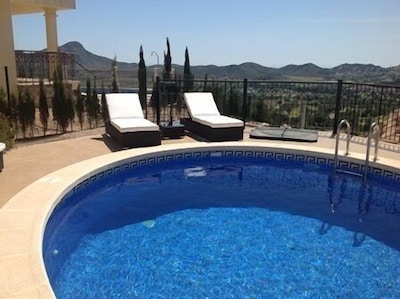 Villa de lujo con su propia piscina y vistas espectaculares