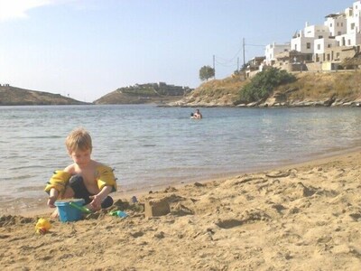 Nearby beach of Yialiskari