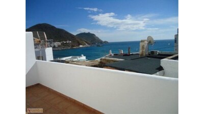 Two bedroom apartment with sea view