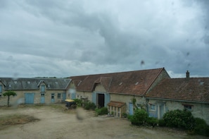 la cour de la ferme