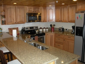 Fully equipped kitchen...it has it all!