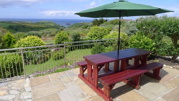 Patio Table with View to Trebarwith Strand