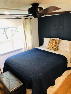 Queen bed