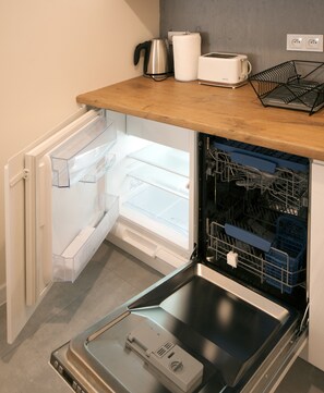 Mini fridge