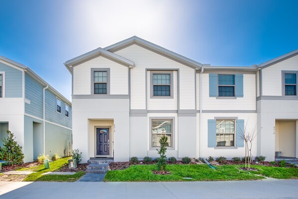 8916Sydney,WindsoratWestside_01