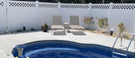 6 lounge chairs for afternoon naps by the pool. 