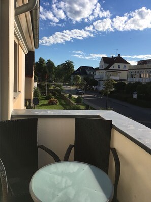 Ulkoruokailutilat