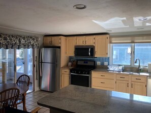 full kitchen