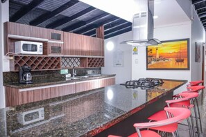 Kitchen island