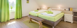 Ferienwohnung "Naabblick" (117qm) mit ****-Schlafzimmer 1