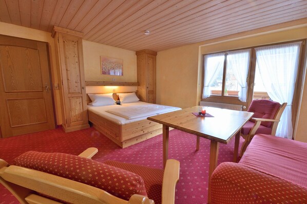 Appartement-Appartement mit Balkon