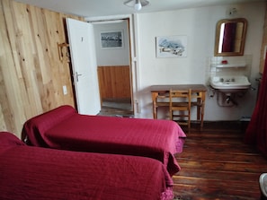 Chambre N° 7 Possibilité d'en reunir 2 3 lits