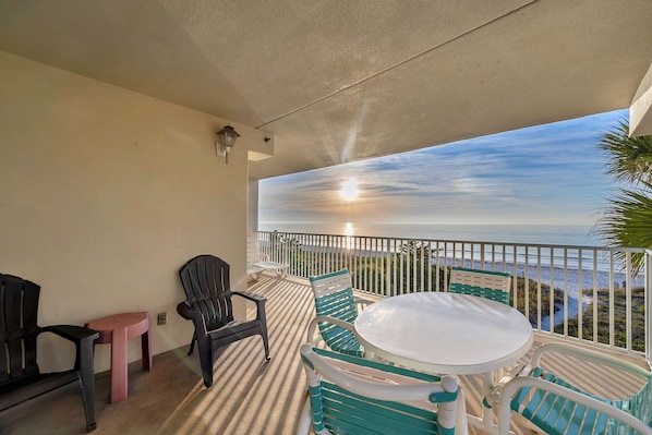 JC Resorts - Vacation Rental - Hamilton House 205 - Indian Rocks Beach – Balcony 1