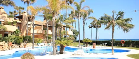 Alcazaba Beach Apartment complex / 3 bedrooms / 3 bathrooms / sleeps 6.