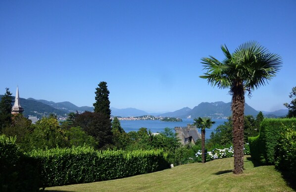 Panoramablick von der Terrasse der Ferienwohnung