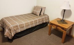 Twin bedroom