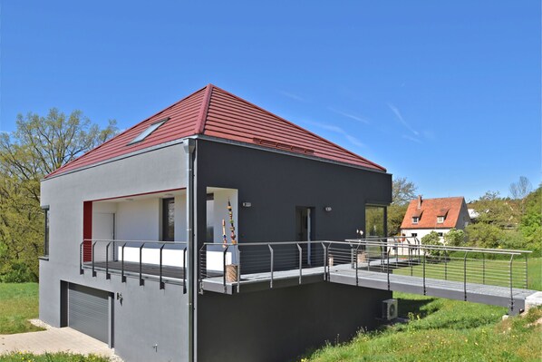 Extérieur maison de vacances [été]