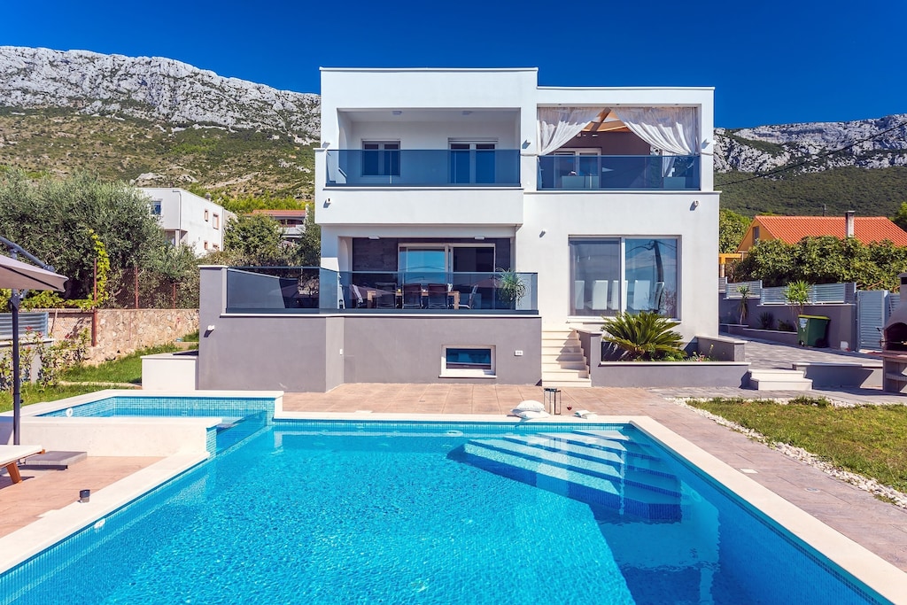 Picture of villa