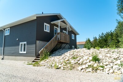 Tobermory Lake Front (Huron) Brand New Build!