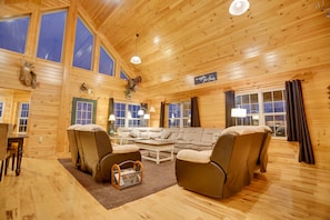 This spacious room is perfect to gather around and make memories with the family!