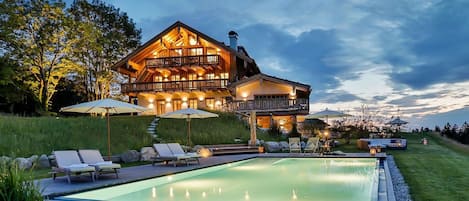 Piscine extérieure