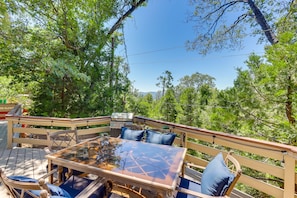 Furnished Deck | Treetop Views