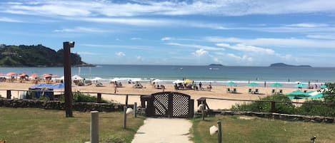 PORTÃO DO CONDOMÍNIO- -PRAIA DE GERIBÁ 