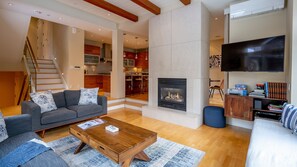 Main Floor - Living Room With Gas Fireplace