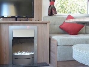 Well-appointed interior | Stepen View - Stepen Cottages - Stepen View, Chard