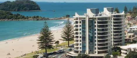 The Iconic Oceanside Apartments in the heart of Mount Maunganui