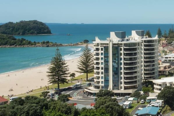The Iconic Oceanside Apartments in the heart of Mount Maunganui