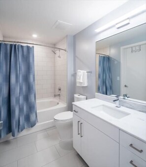 Bethesda 1 Bedroom Bathroom