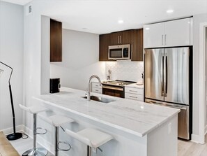 Bethesda 2 Bedroom Kitchen