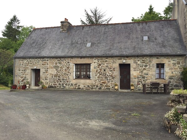 Front of House.