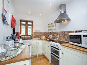 Kitchen | Candles Cottage, Cubert, near Newquay