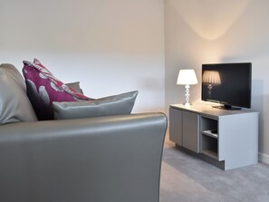 Sitting room with TV | Thistle Cottage, Carlton-in-Coverdale