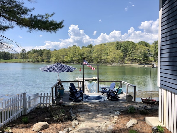 Wonderful sitting area on the deck!