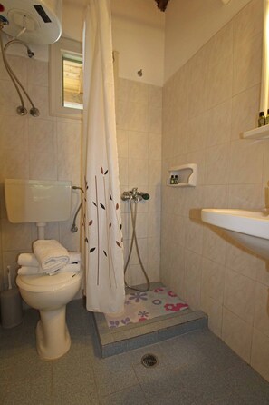 Dimitris Studio 1 Acharavi Corfu Bathroom