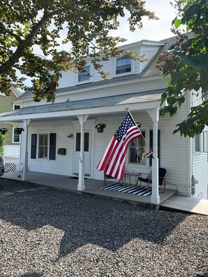 The house. Close to town, quaint, quiet and charming! 