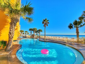 Welcome to the Splash! The best resort in PCB!