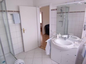 Juniorsuite Nr.3, ca.38 m2, Kochnische, max.2 Personen